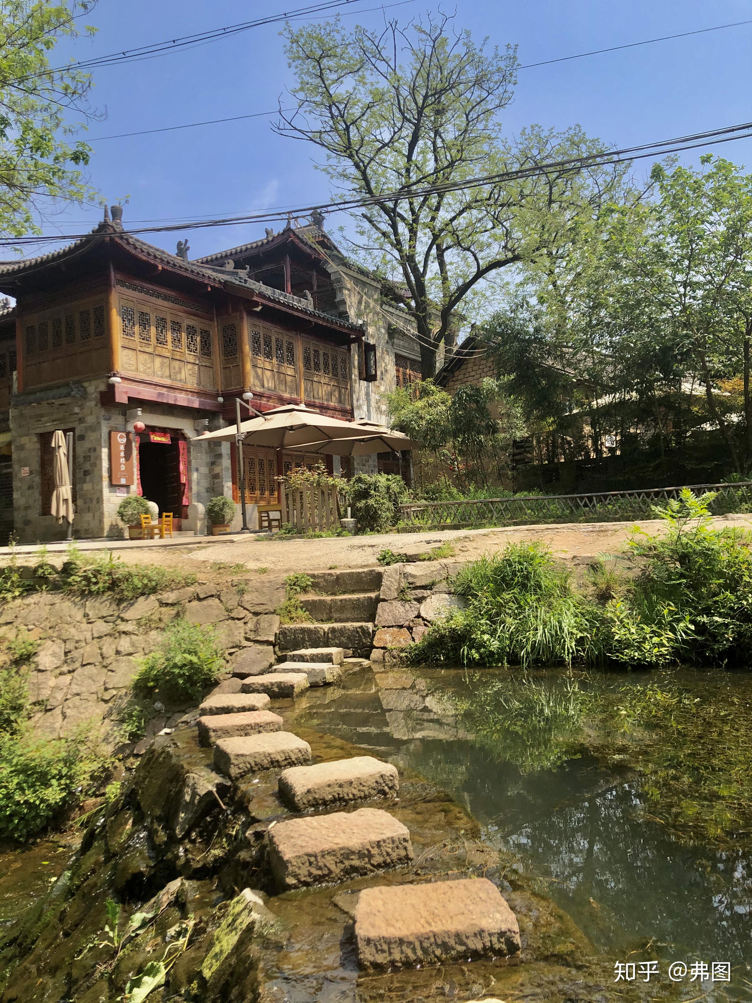 信阳鸡公山风景名胜区五,信阳明港机场六,信阳南湾湖风景区七,信阳