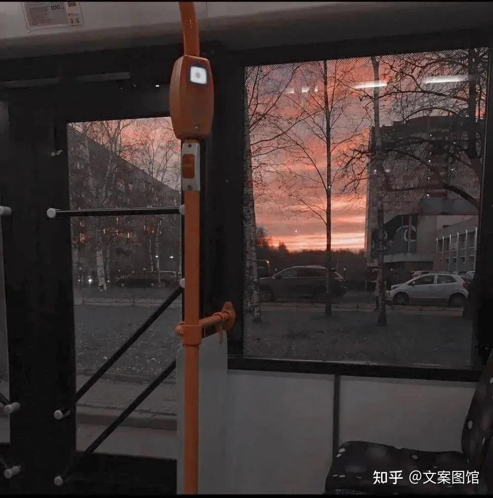 有什么一下就击中你心脏的网易云文案