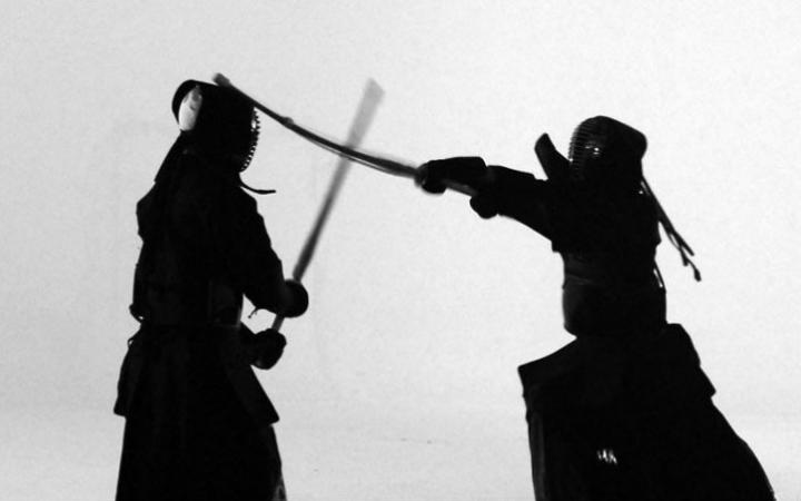 【剑禅如一】剑道里如何正确的挥剑击面