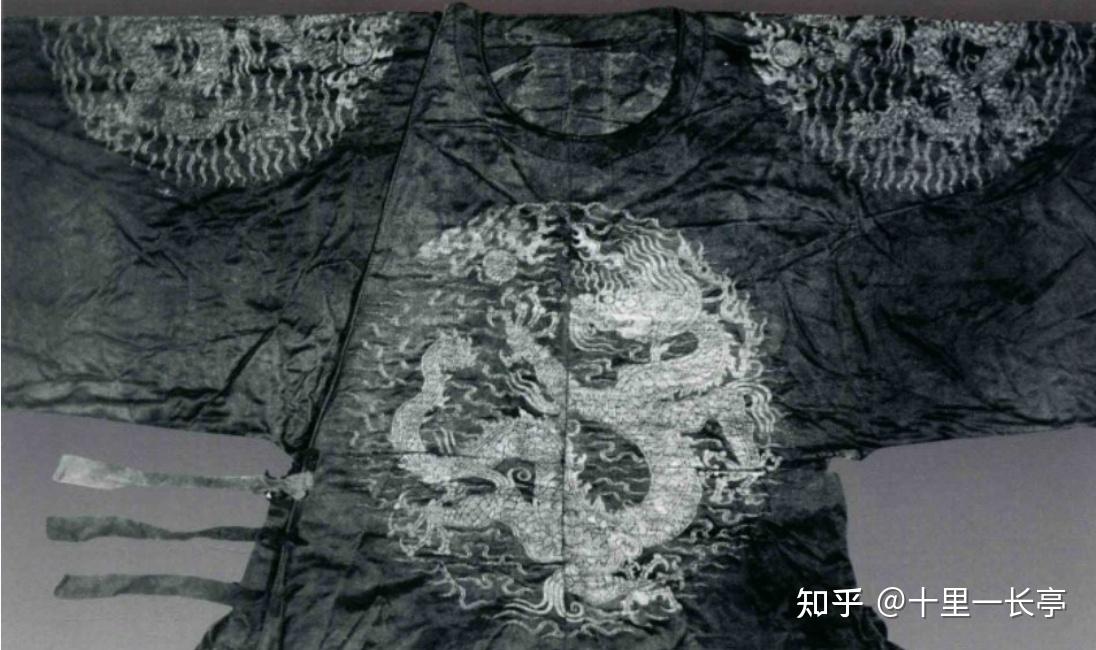 明清宫廷服饰与画像上龙纹形象的特征与演变简析 - 知乎