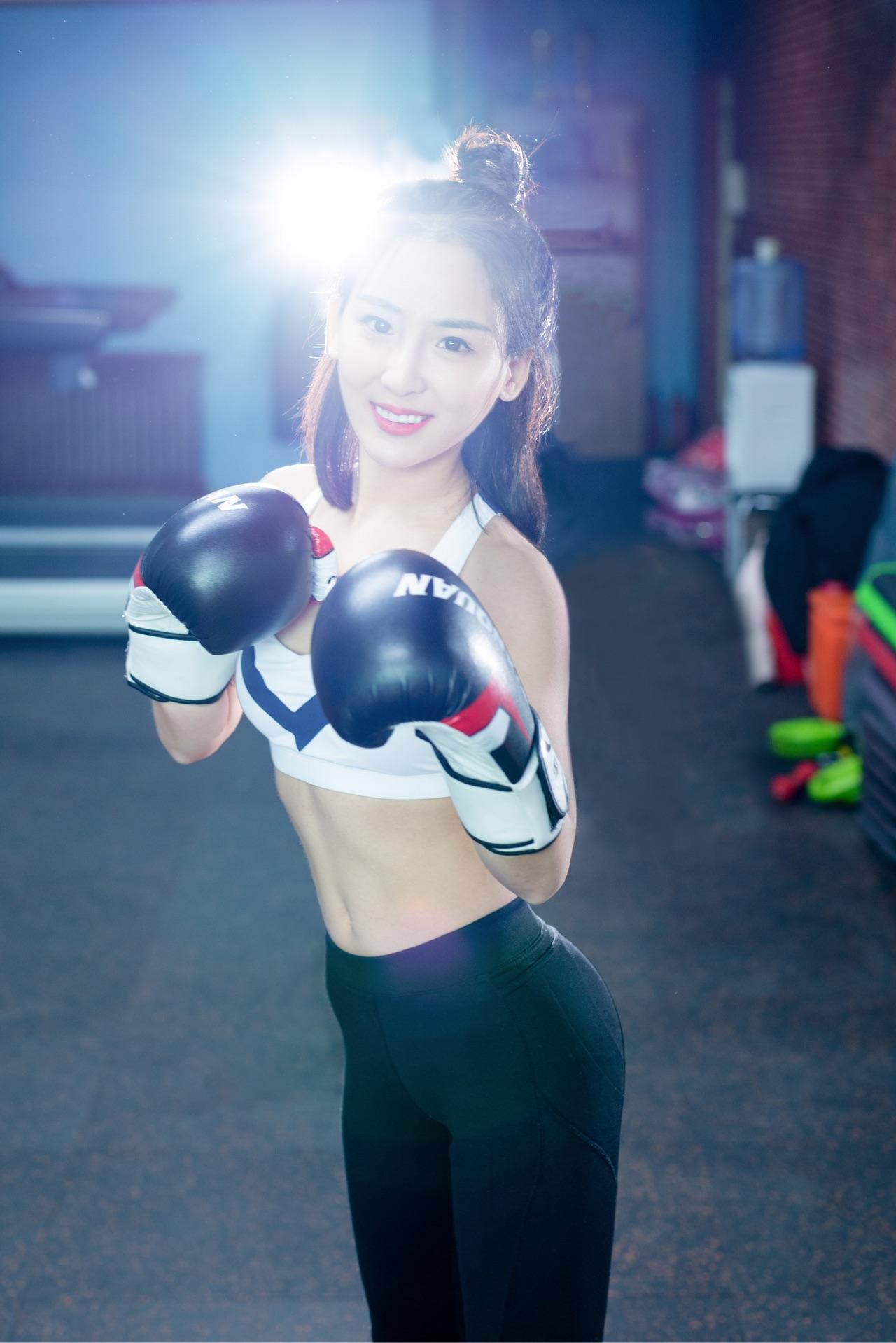 怎样纠正成年人驼背、耸肩的体态? - 知乎