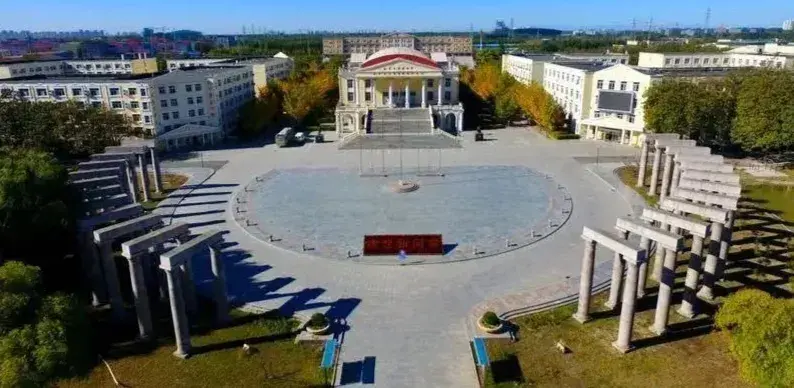 河北东方学院 全景图片