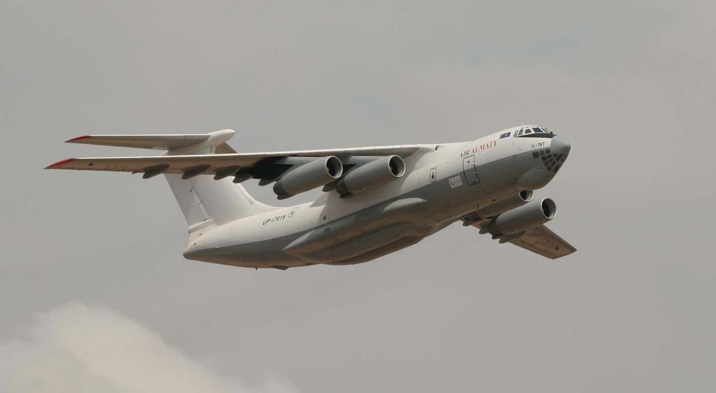 伊尔-76 / Ilyushin Il-76（第二部分） - 辽观搬运的中英文维基百科词条 - 知乎