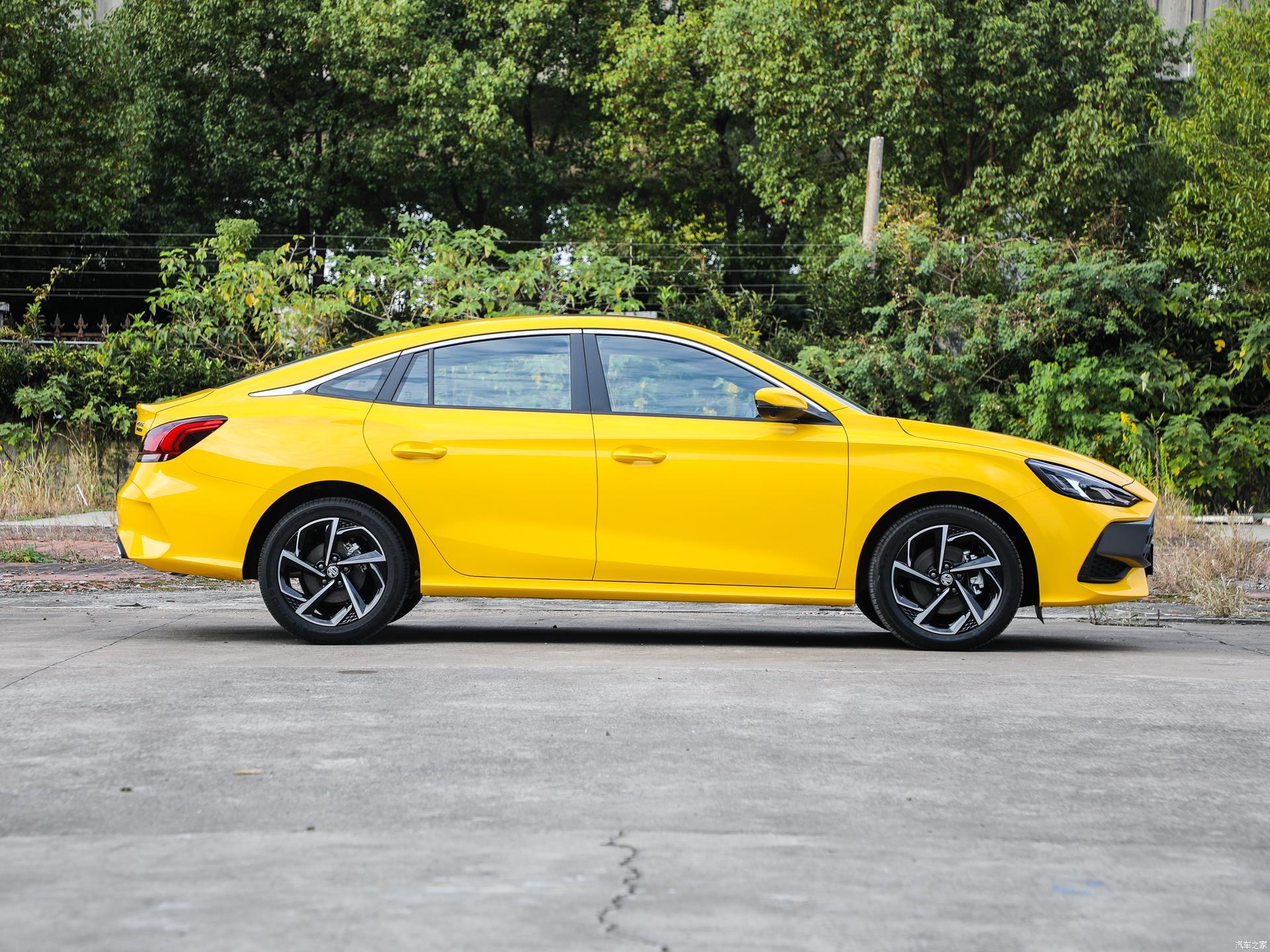 怪不得,年轻人都喜欢名爵5,因为青春活力是主题 - 知乎