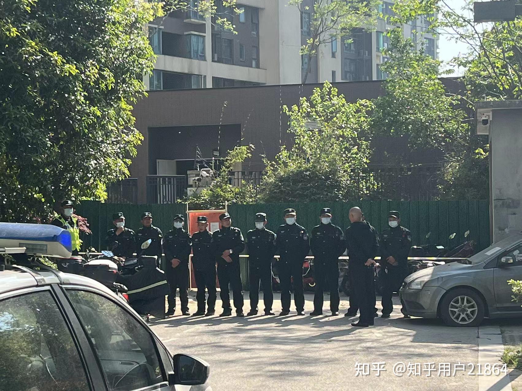 物业违建，业委会无法阻止，小部分业主该如何维权？ - 知乎