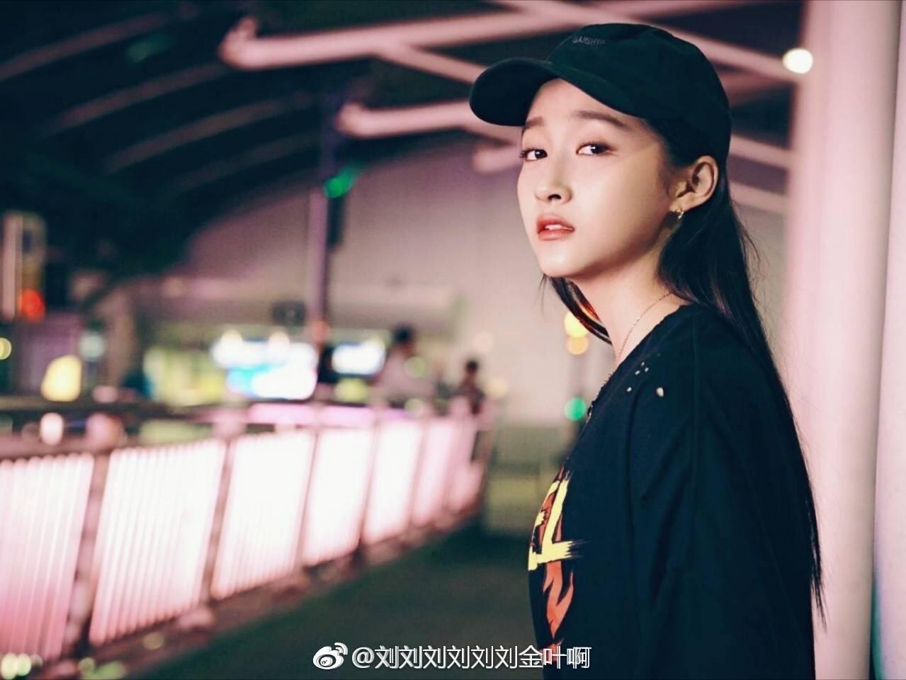 怎样评价关晓彤的长相?