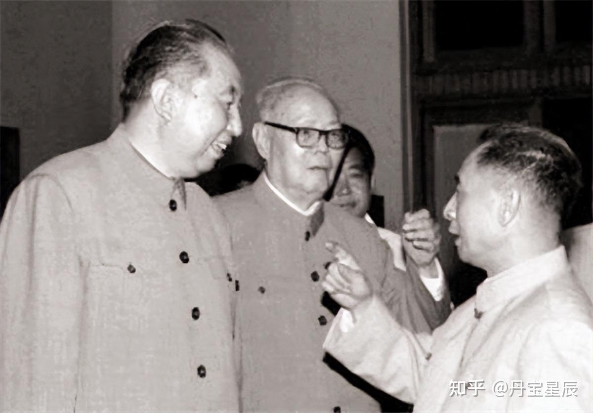 1976年,叶剑英问华国锋两个问题后,感叹:毛主席巨眼识英雄 - 知乎