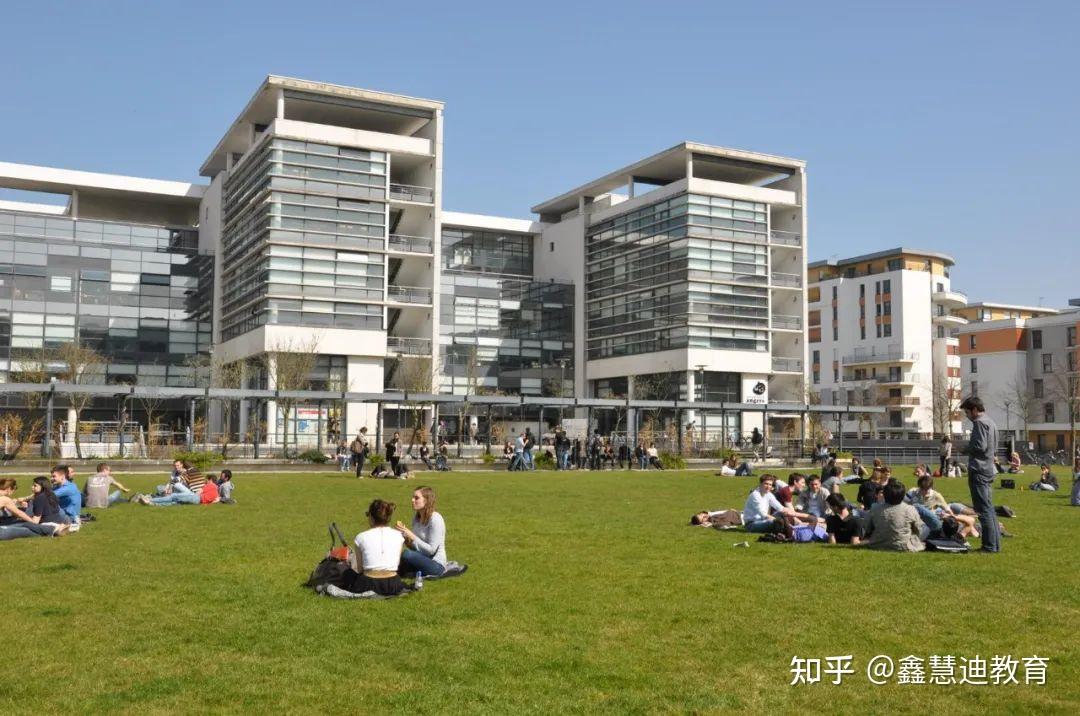 工程等部分本科优势专业推荐:勒阿弗尔大学位于法国北部的勒阿弗尔市