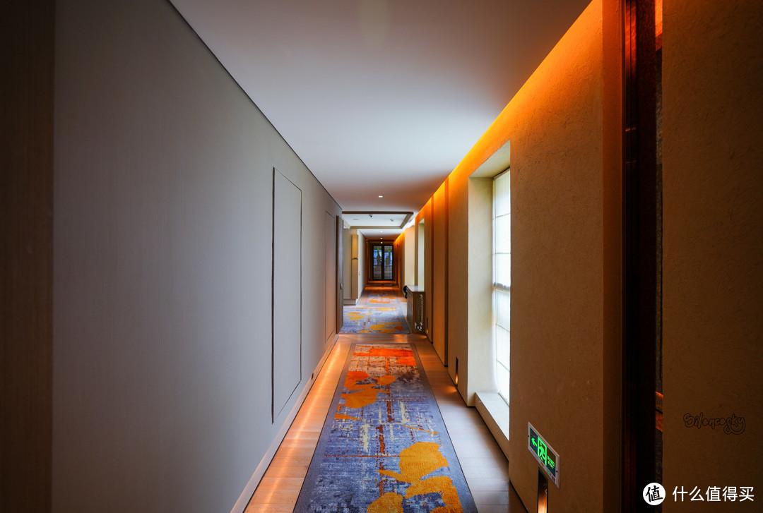半途出家,立地成康:九寨沟康莱德酒店 豪华景观套房 入住体验 - 知乎