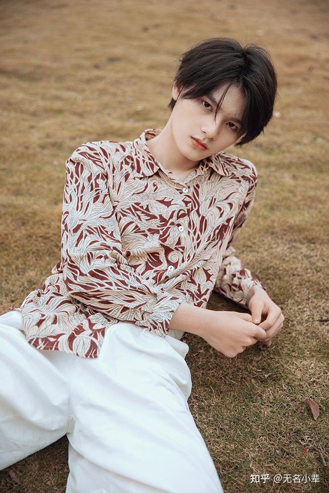 青你3开播在即火核传媒强势释出三人三色写真