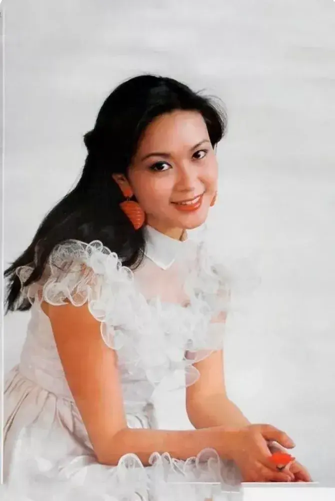 屠洪刚前妻近照曝光一代北影校花如何毁于一场婚姻