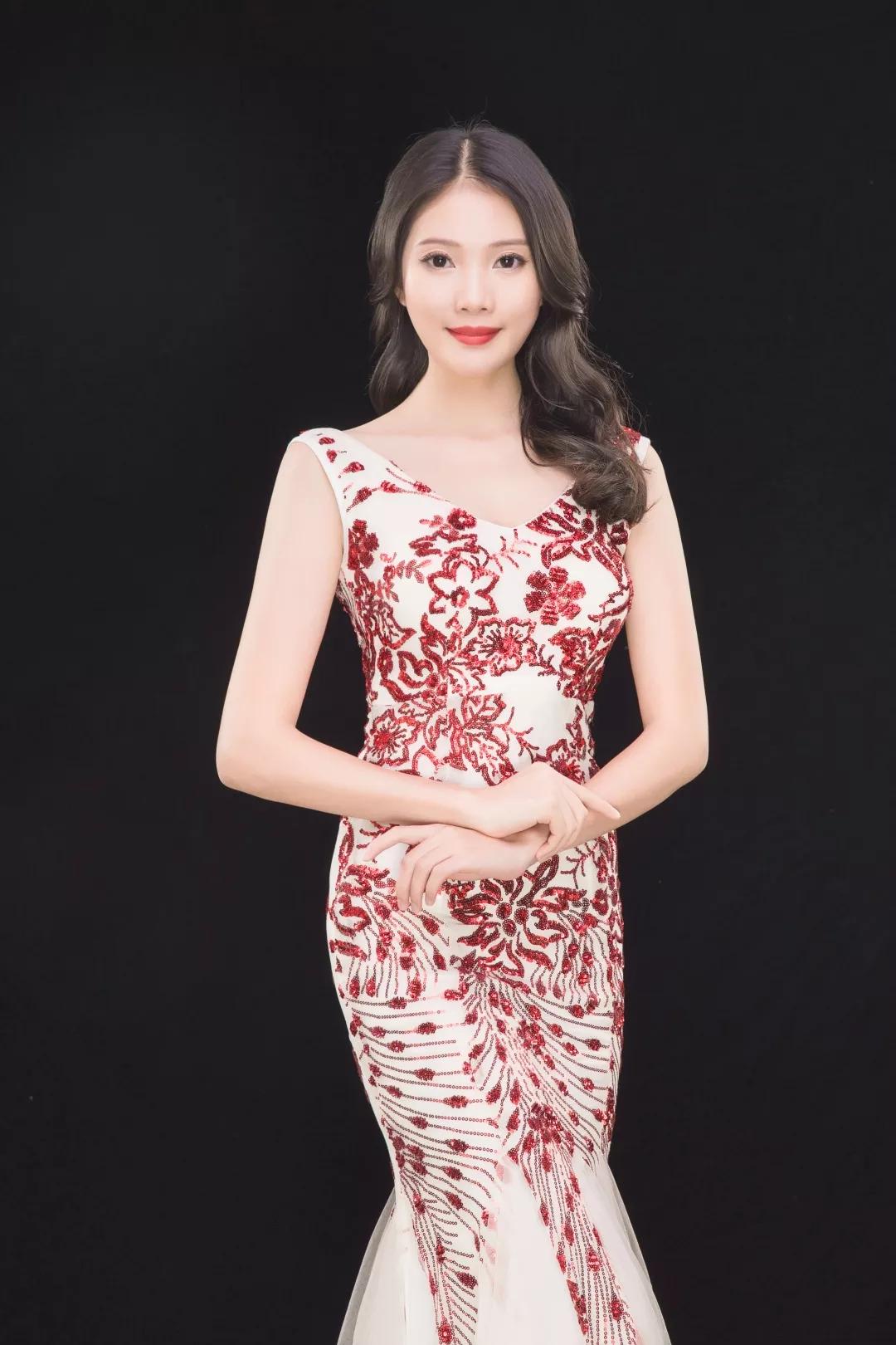 独家首发绘声绘色签约主持婉婉