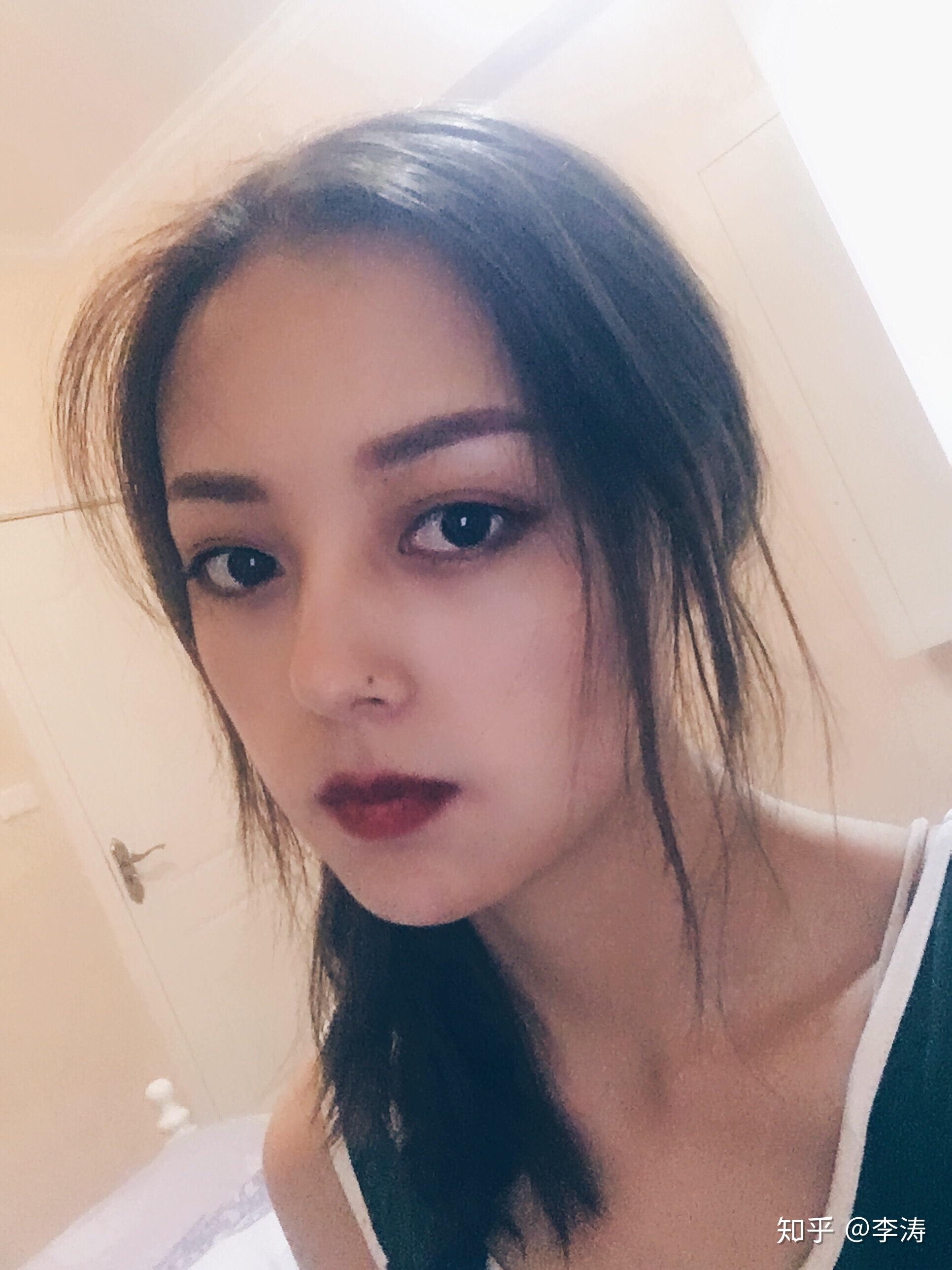 高鼻梁的女生是什么体验