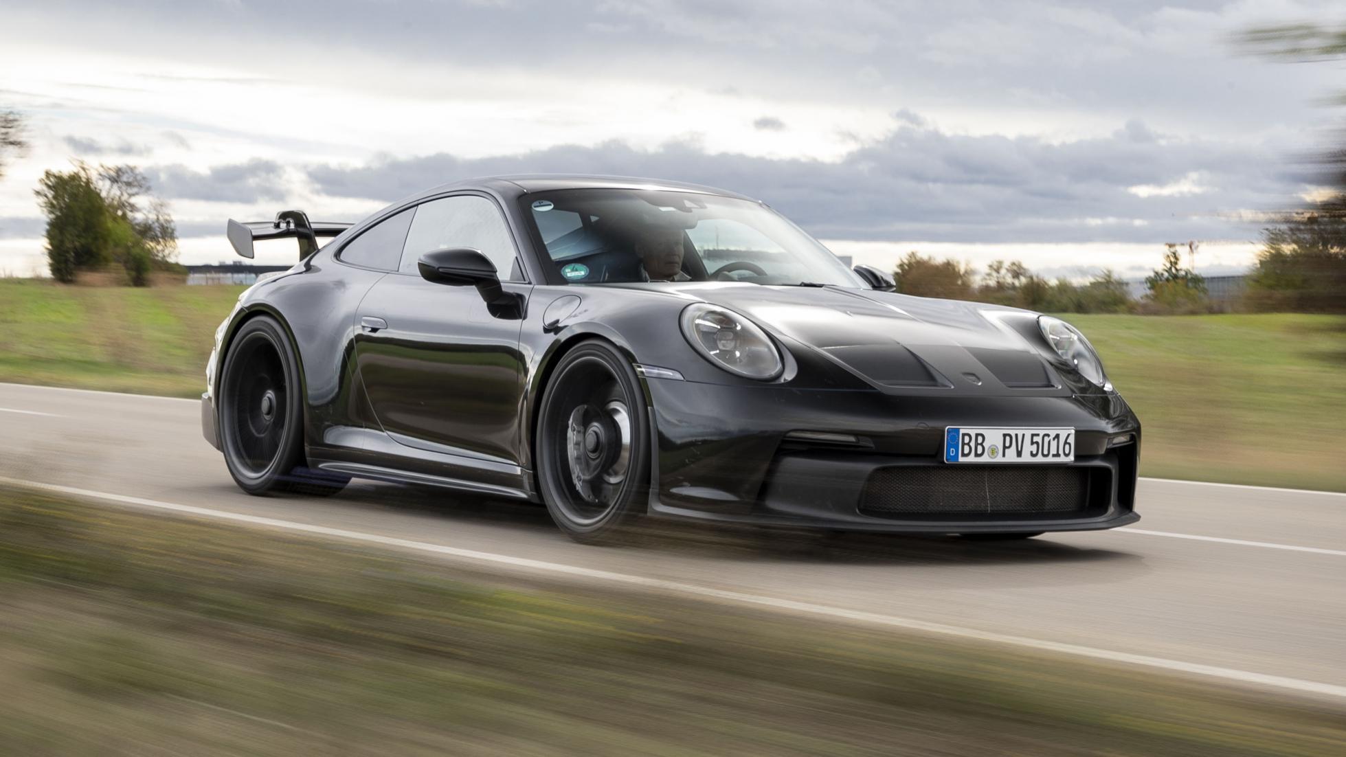 全新保时捷911 gt3真容全球首现!尾翼硕大,性能狂躁!
