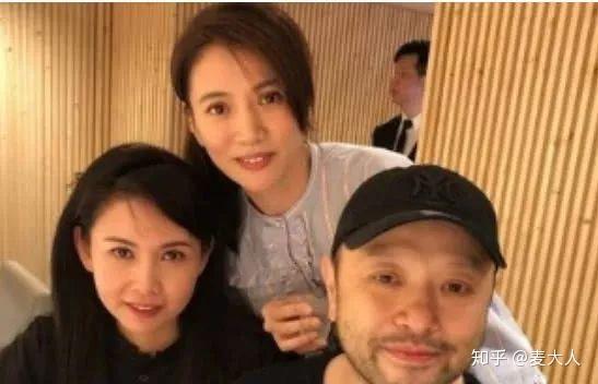 如何评价邱淑贞的长相?