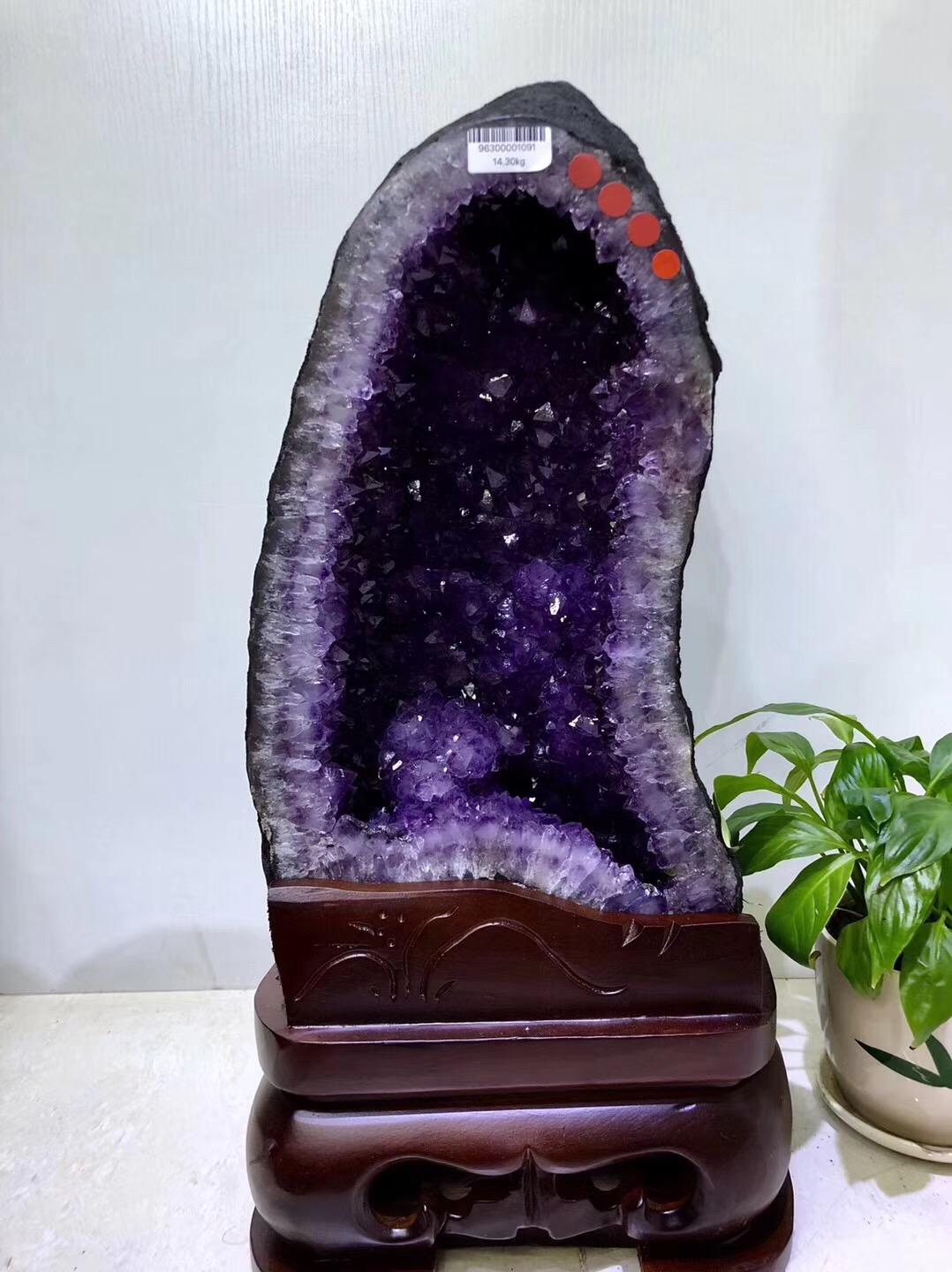 紫晶洞的摆放位置与摆放的禁忌如何摆放最招财