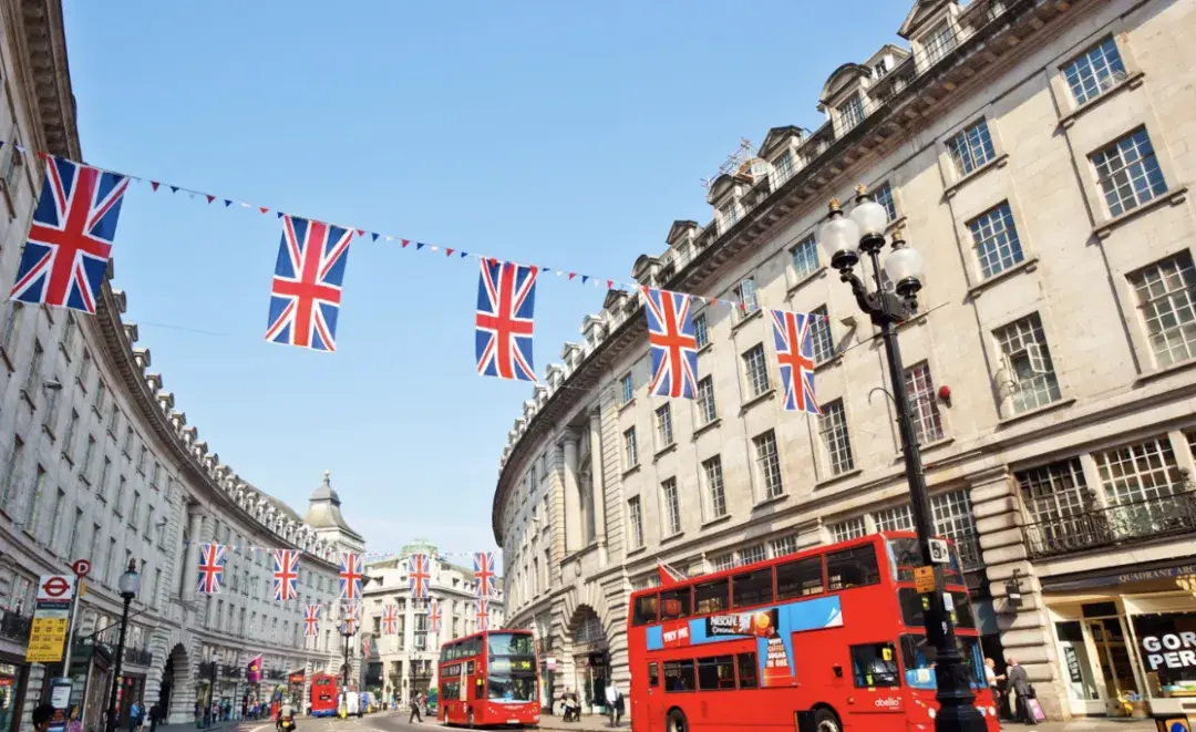 壁纸 步行街 建筑 街道 街景 商业街 1080_661