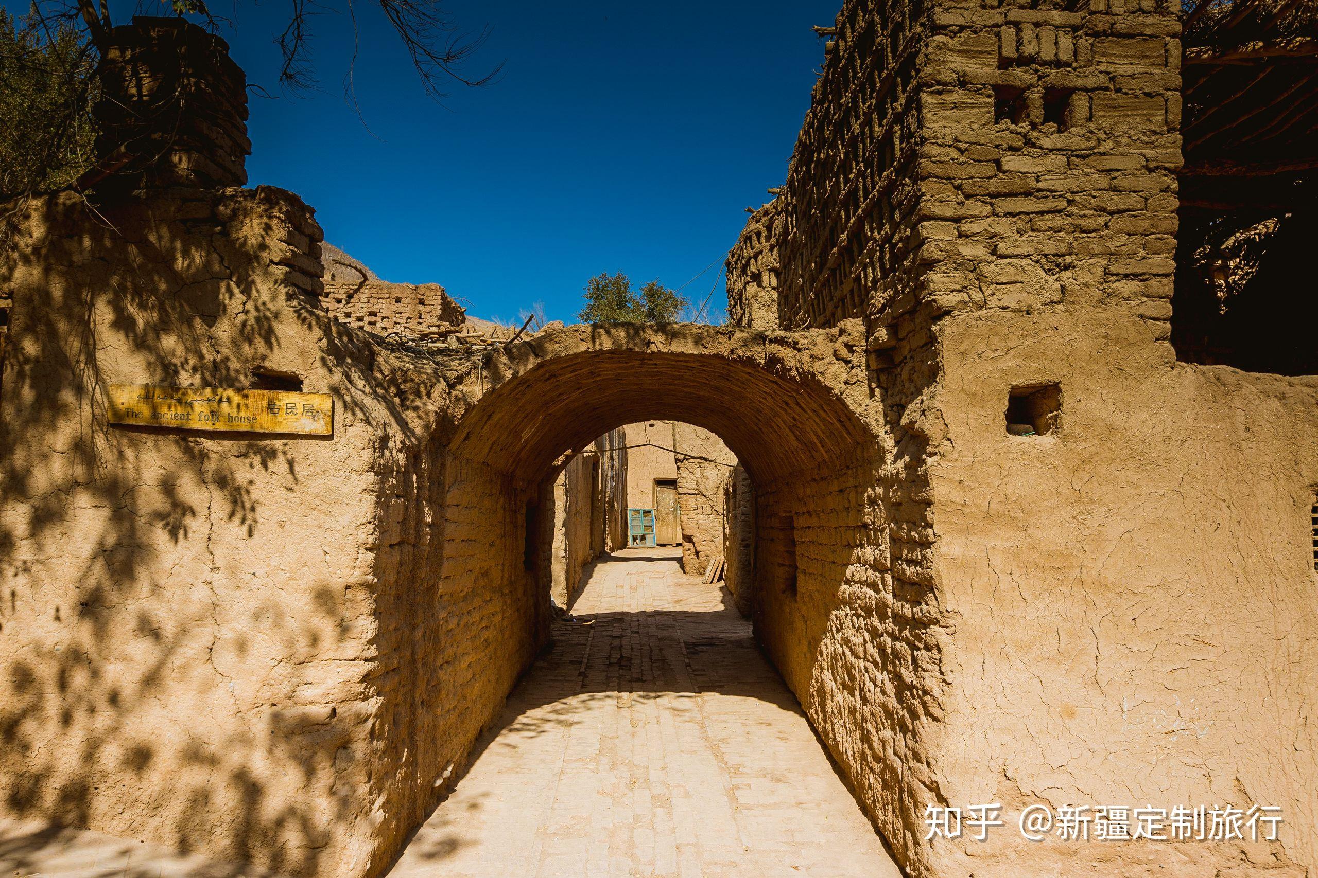 新疆旅游攻略11新疆民风民俗新疆特有居住民俗保暖与火墙移动白宫