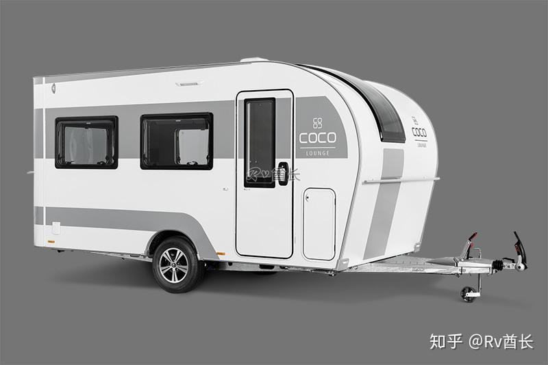 德福房车最新款coco全景天窗700公斤6米以内的轻便型拖挂房车