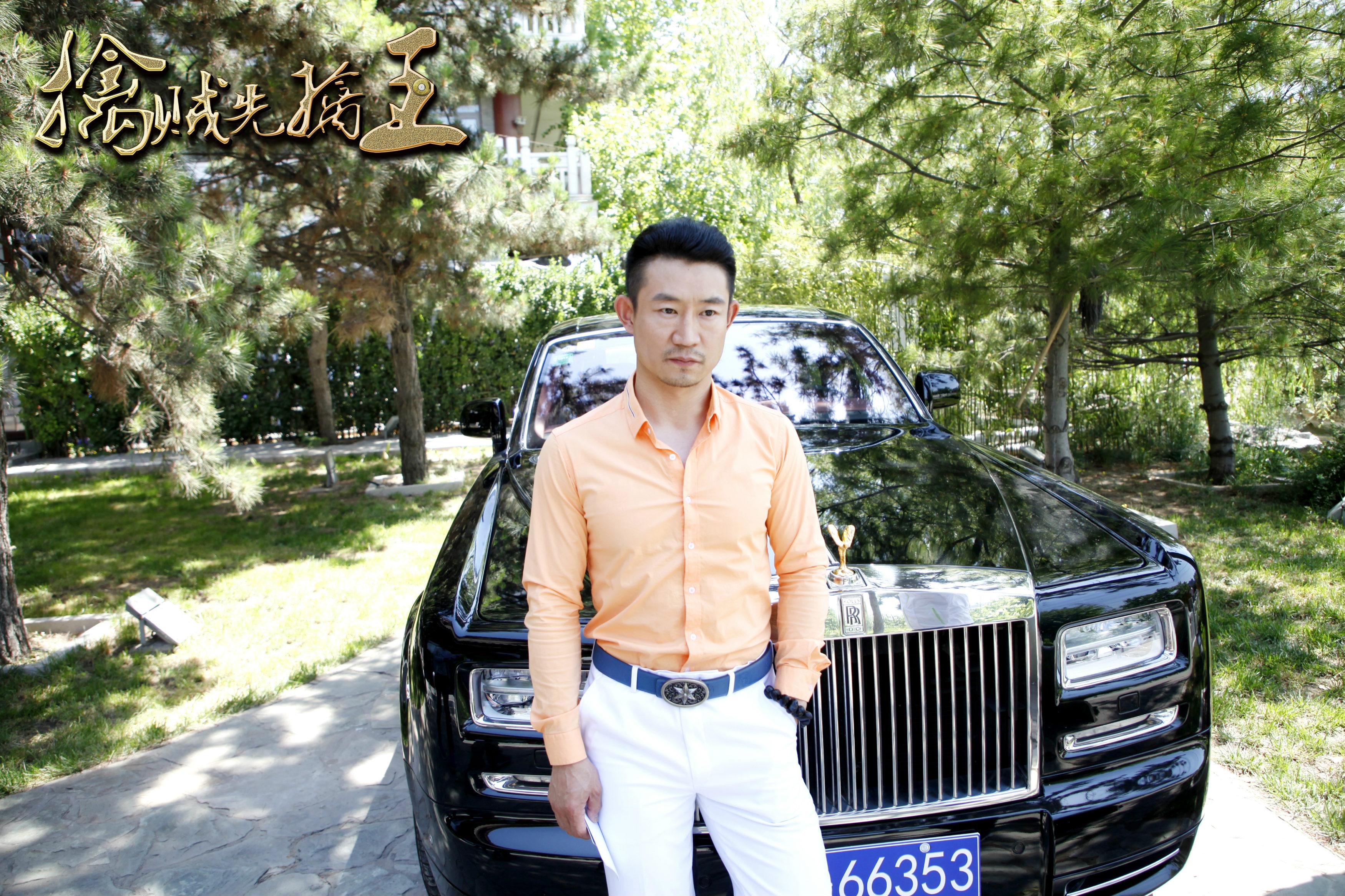 警察抓小偷也能抓出跨国大案 这部电影有点燃