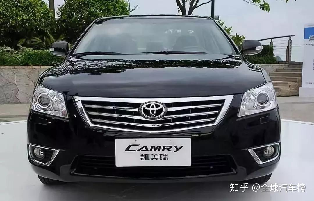 六代丰田凯美瑞