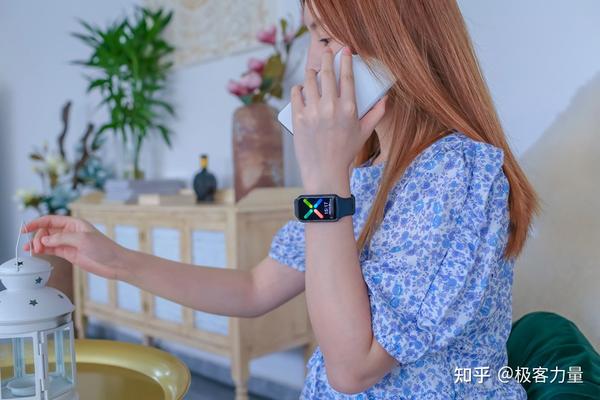 百变表盘个性随心，OPPO Watch Free不止智能更是穿搭潮品- 知乎