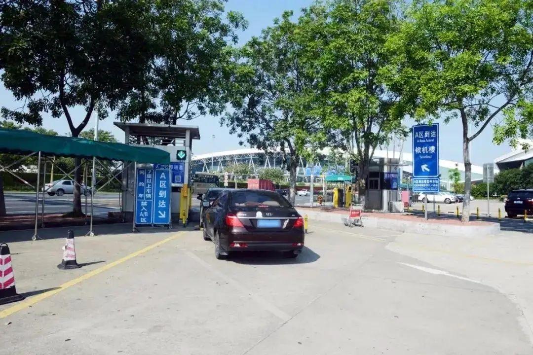 广州白云机场附近停车场哪里便宜白云机场停车费多少一天
