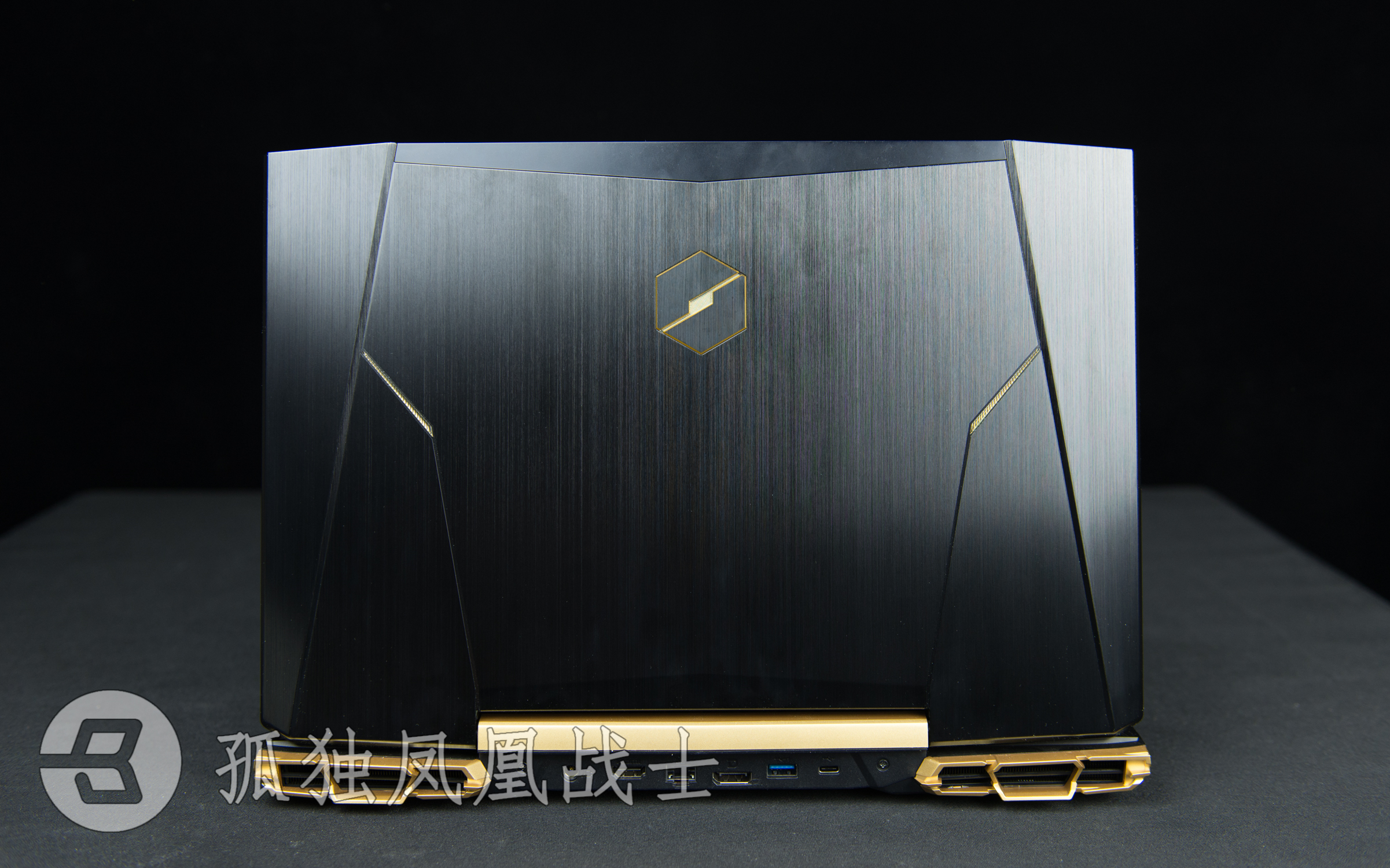 图文机械革命深海泰坦x7tis评测