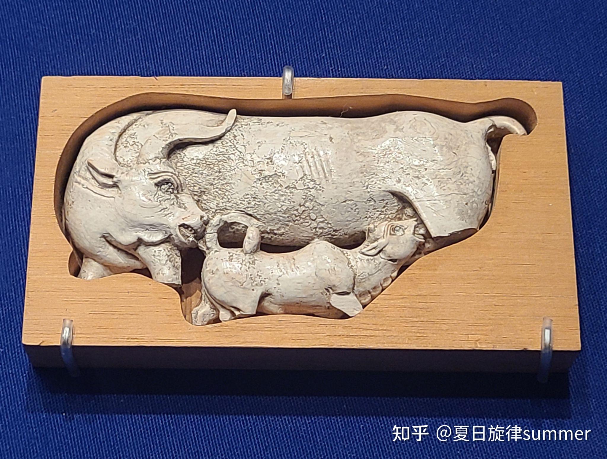 "邂逅美索不达米亚 叙利亚文物精品展"11 亚述帝国国王,格里芬,鸵鸟