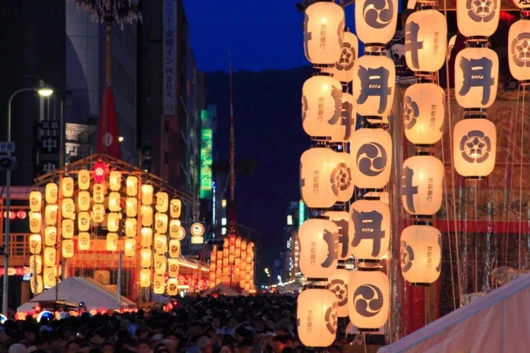 日本夏日祭最浪漫的盛夏宴會