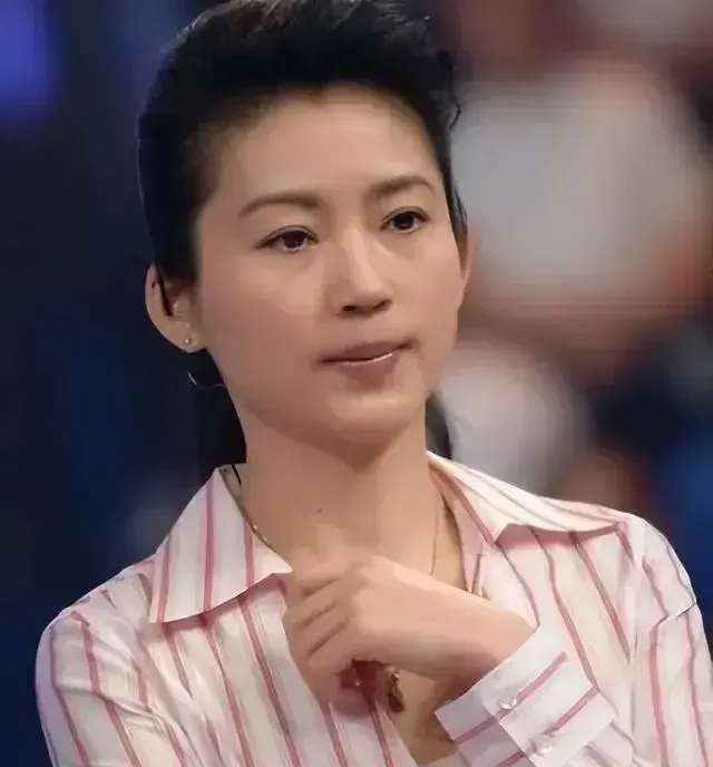 王小丫:余生好好走,前央视主持,病床上19字留言催人泪下