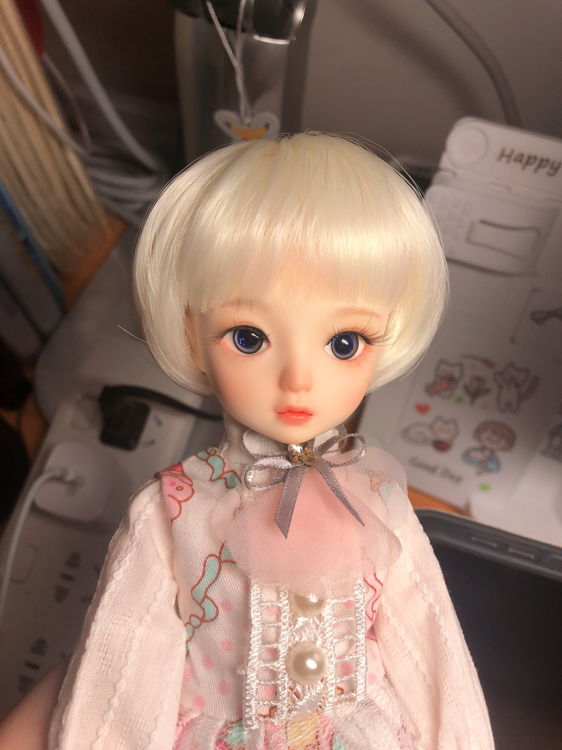 一直想要一个bjd娃娃z娃买不起d娃怕被人骂是买d娃还是仰望别人的娃娃