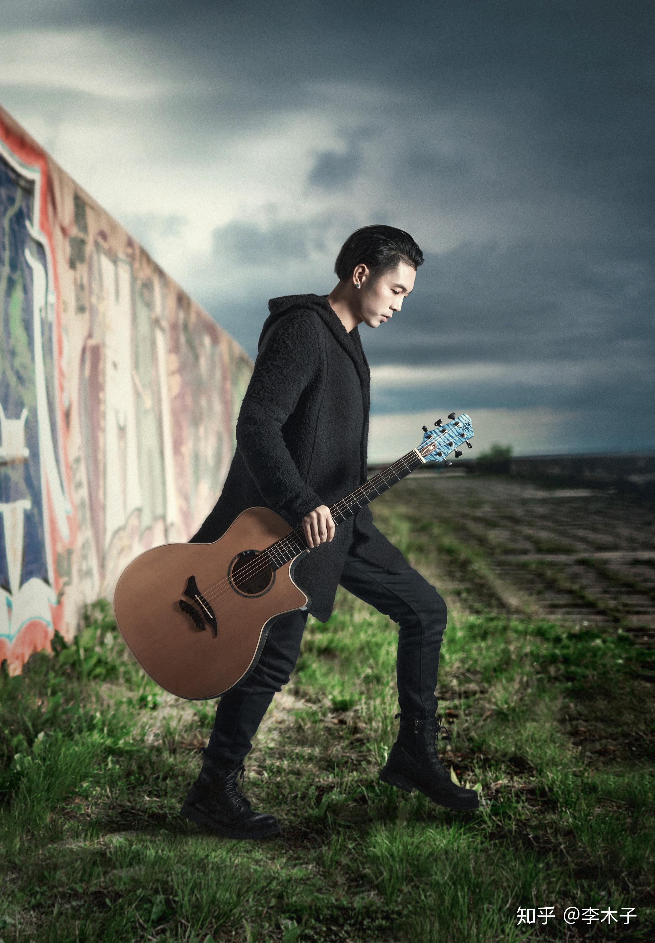 中国乐手本期封面人物邓世伟一个连血液中都充满音乐元素的吉他手