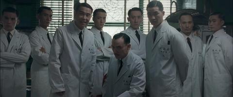 一代宗师 张震扮演的白玫瑰理发厅老板"一线天"…          赞同