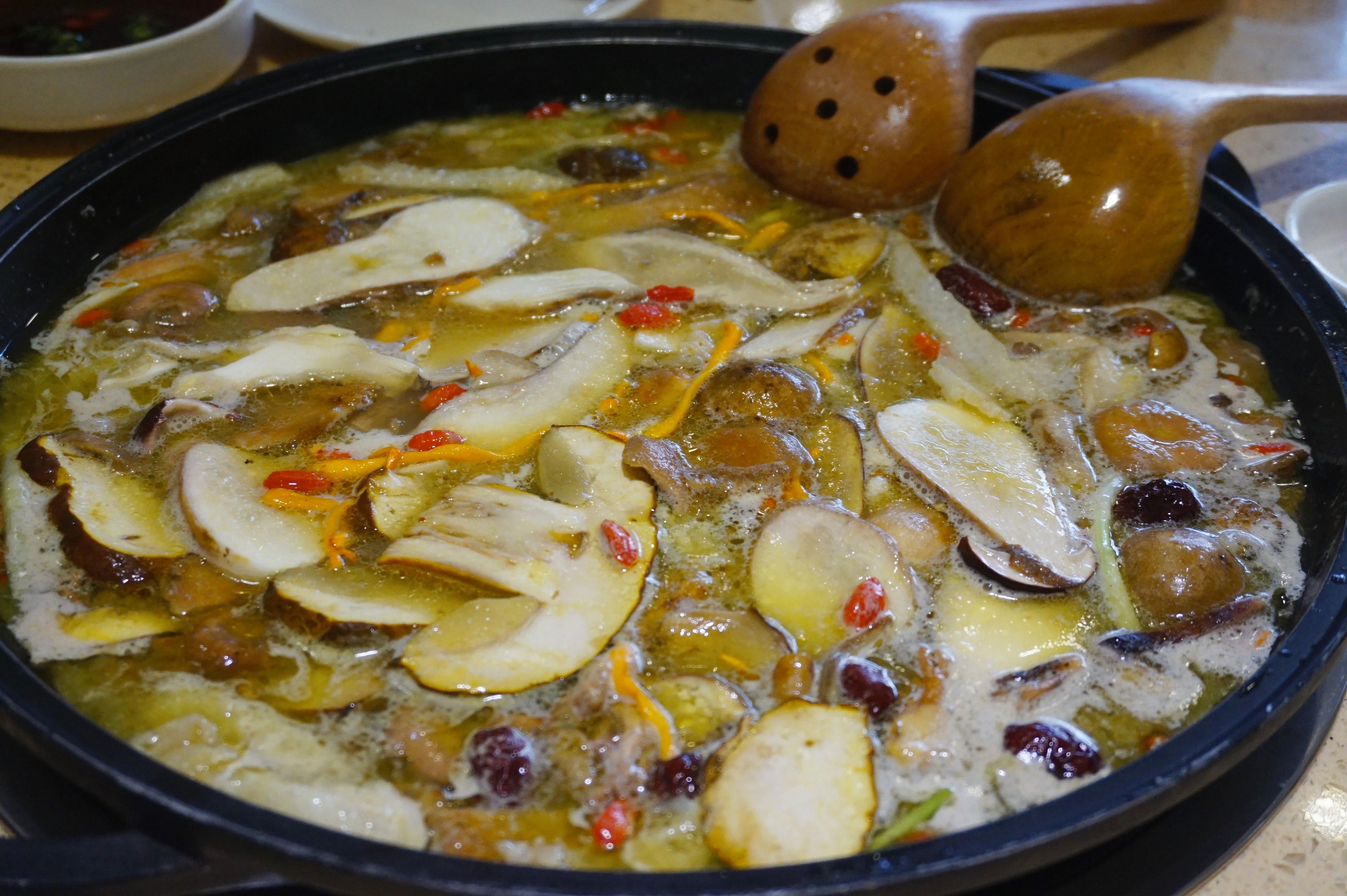 杂菌汤怎么做_杂菌汤的做法_昕宝厨房_豆果美食