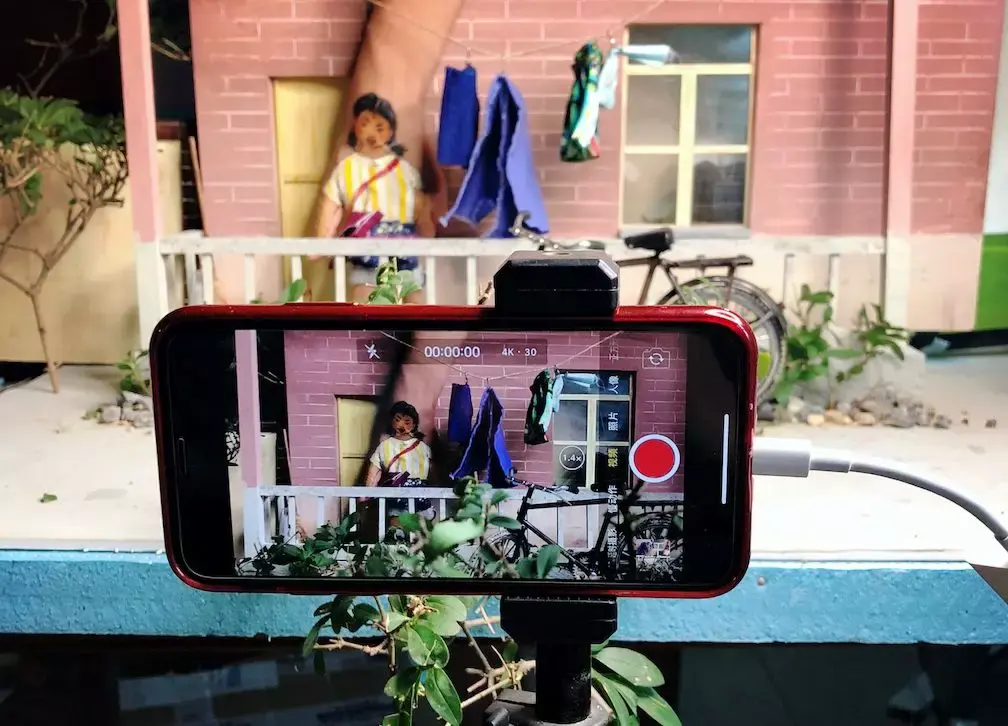 一夜圈粉40万抖音小姐姐王蓝莓的爆款之路