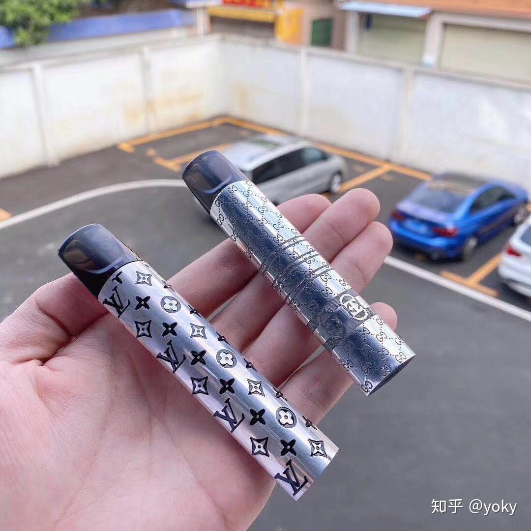 一开始戒烟是19年的2月份差不多,那时候没接触电子烟,就是靠自己意志