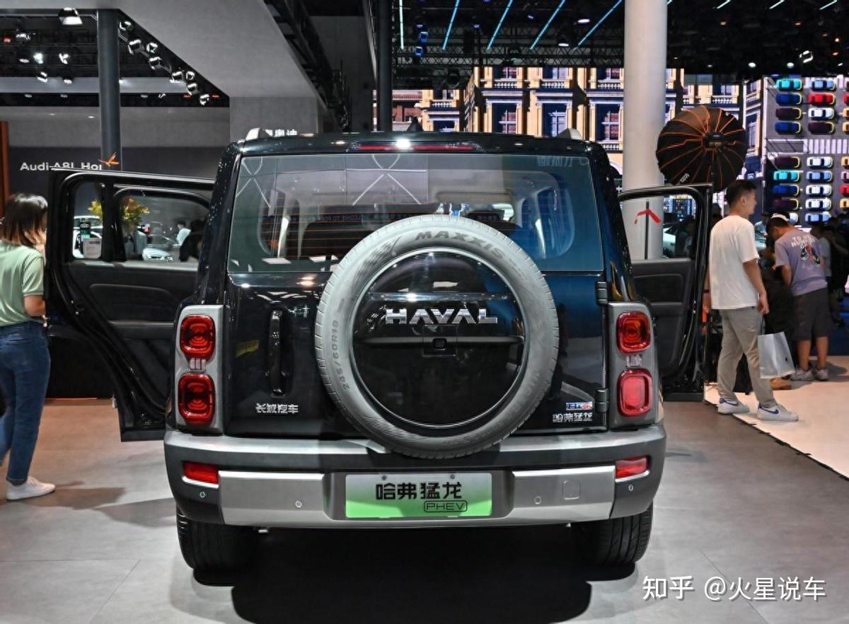 背刺坦克300标配15thi智能四驱哈弗又一新车上市