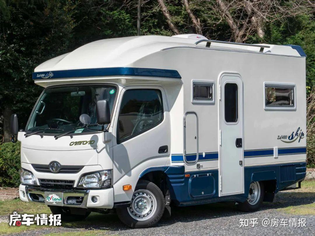 新款丰田平头房车配30t动力自动挡空间真心够大客厅能坐6人