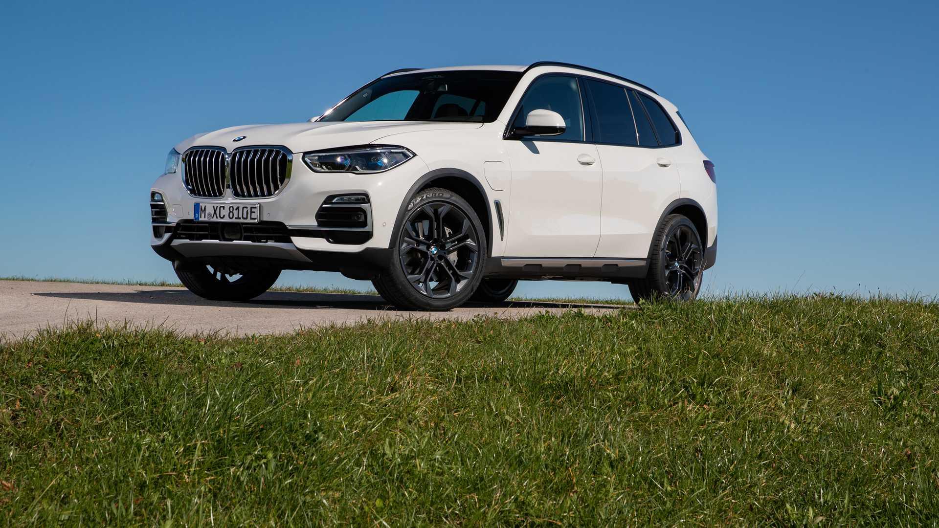 2022款宝马x5路试曝光没有大鼻孔国产版或将同步