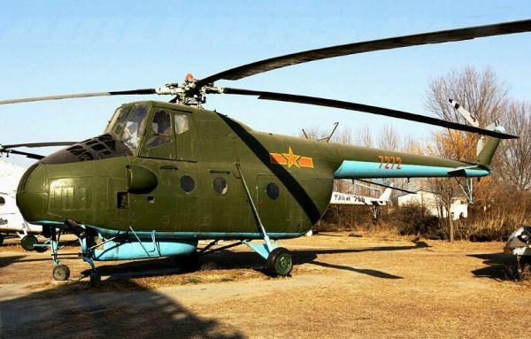 新中国制造的第一架直升机直5请示起飞