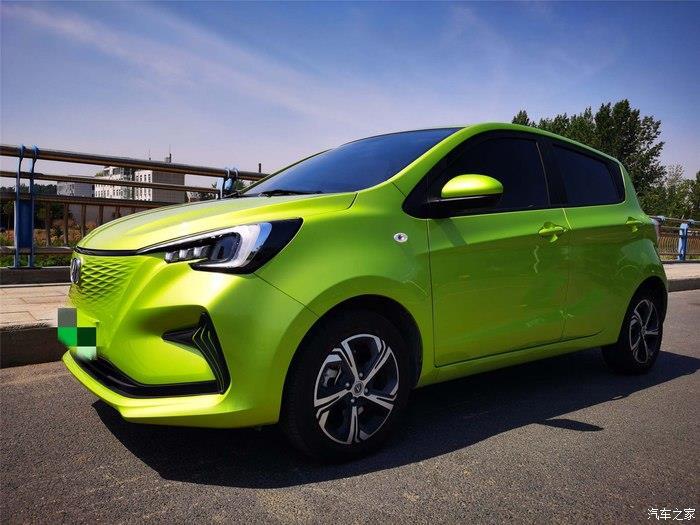 路上最亮眼绿色小星星奔奔estar一个月用车分享