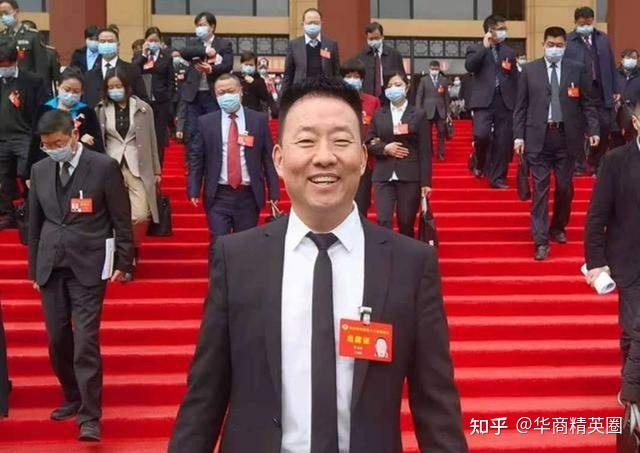 公司董事长,兼任成都蛟龙投资有限责任公司,成都海滨城影业有限公司