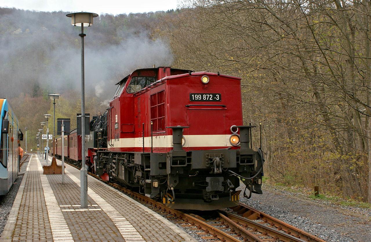ny100型内燃机车和ny1003型内燃机车的原型——东德国营铁路v100型