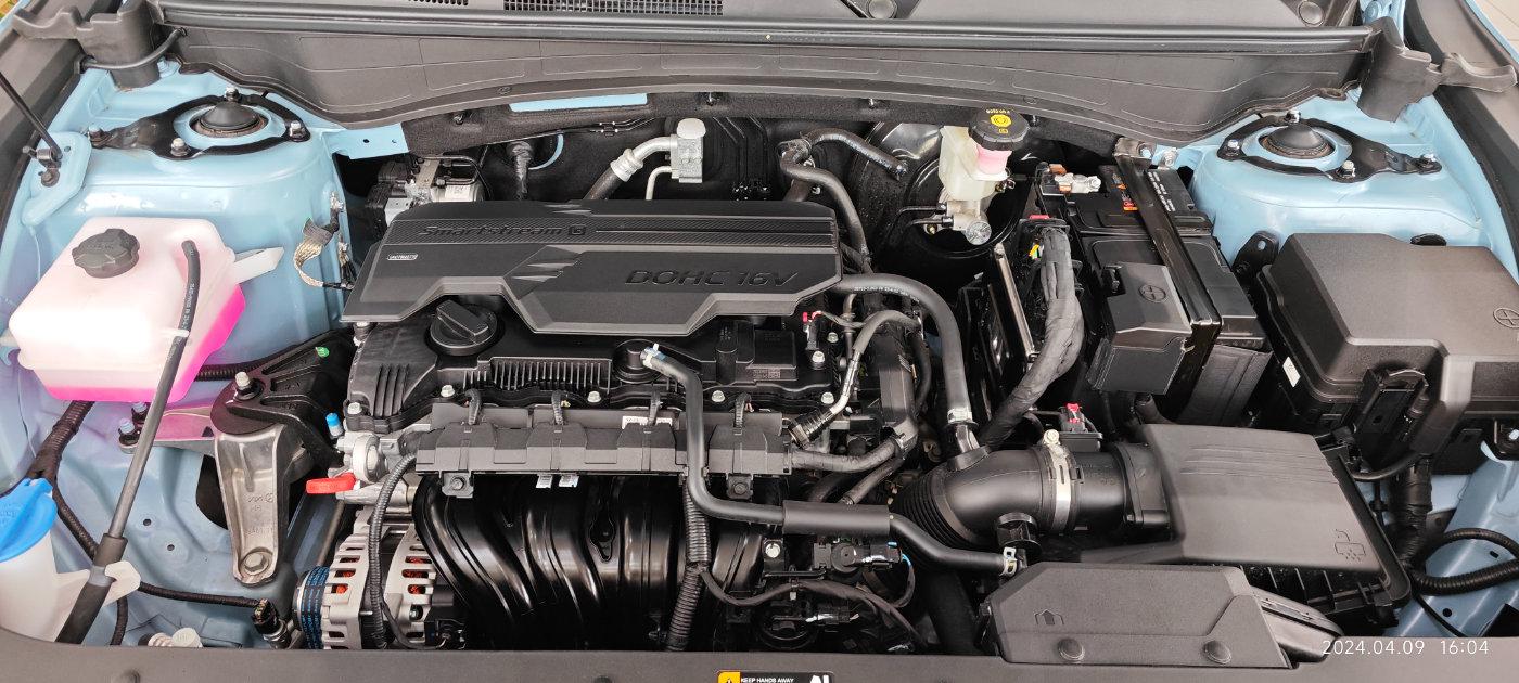 0l自然吸气发动机,匹配6at变速箱,最大功率118kw,最大扭矩193n·m,百