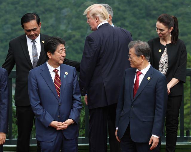 哪个国家喜欢中国的人 v2-bdc2163940164b72835d3d06e50a5159_r.jpg