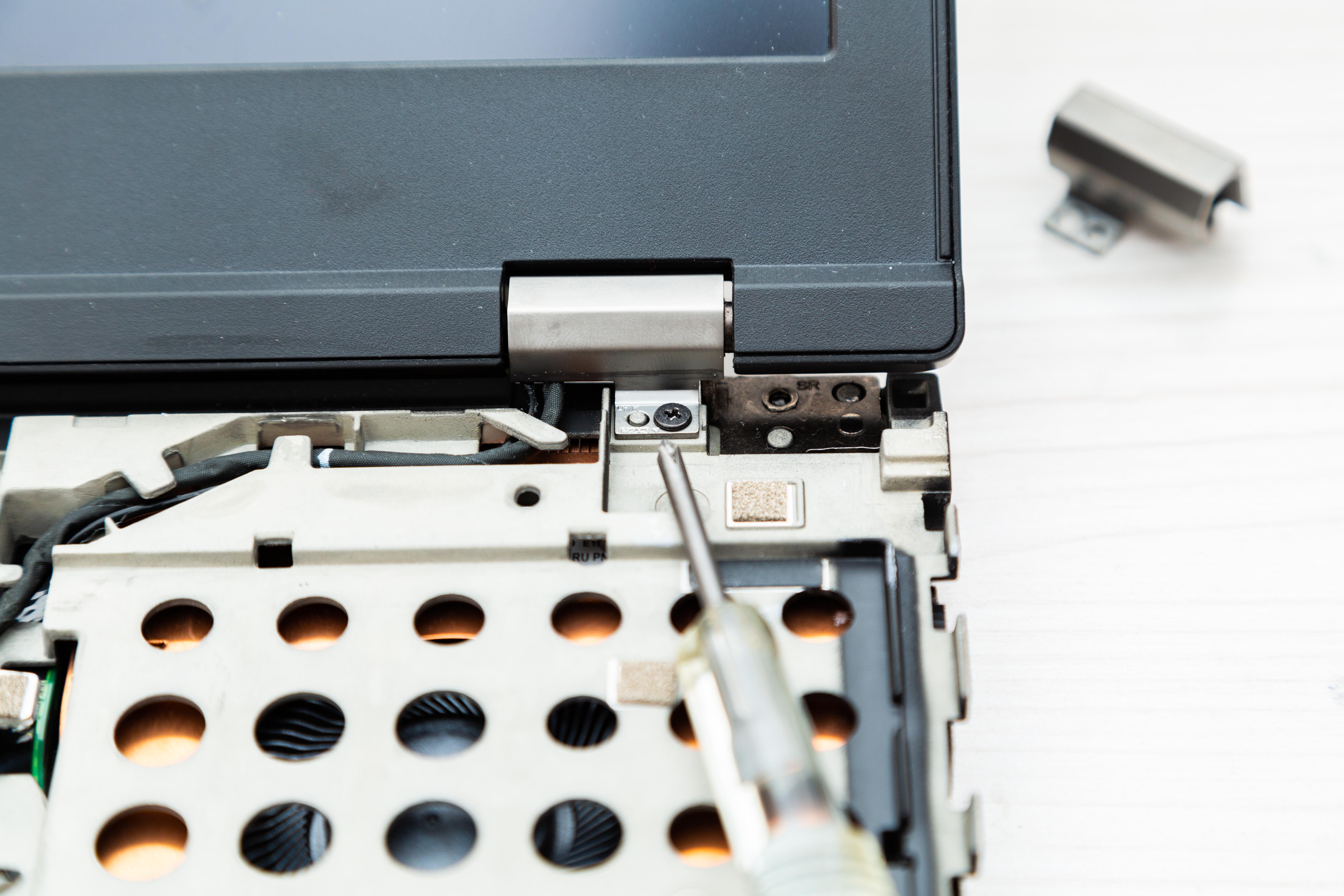 可能是当下设计用料最好的15寸移动工作站:拆解评测thinkpad p15	15g