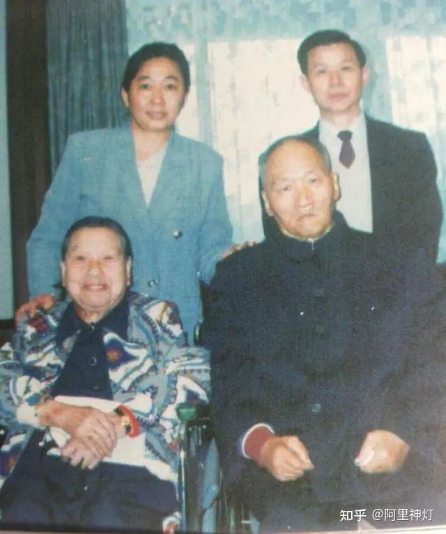 她活了100岁，两任丈夫牺牲，两个女儿分别嫁给主席的两个儿子 - 知乎