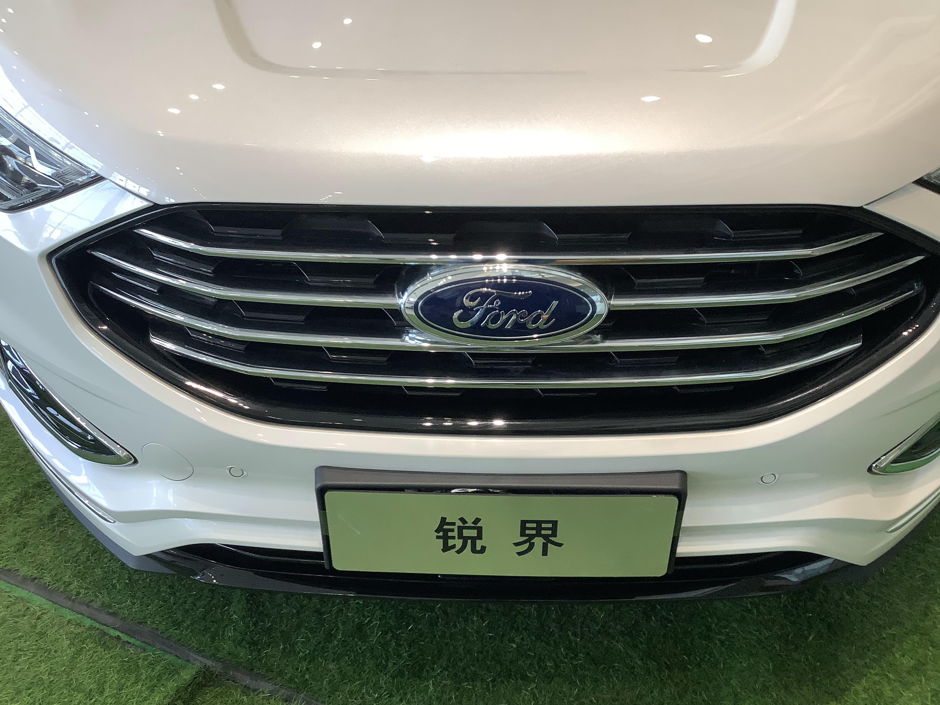 全系降价15万2020款福特锐界裸车仅2148万起萨摩白很时尚