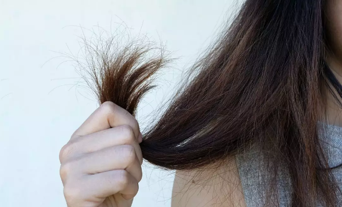 如何拥有一头浓密的头发 v2-be22cc27cb62a50ae73fa063a52eb101_1440w.jpg?source=172ae18b